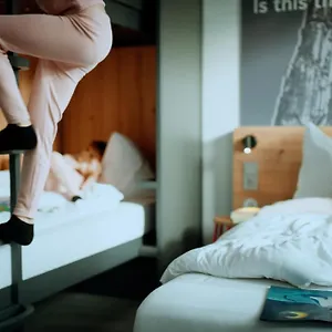 2* Отель Meininger Termini